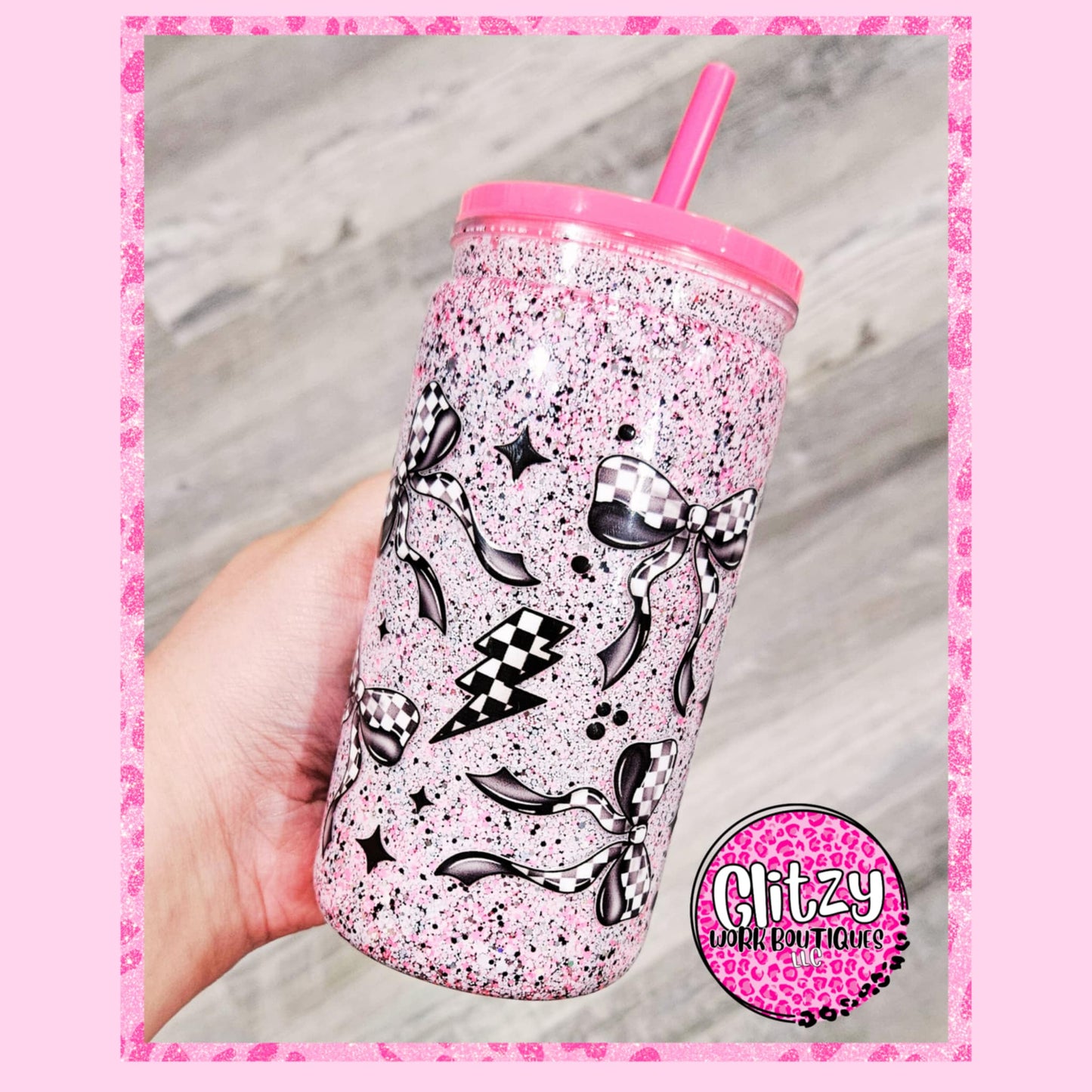 BLACK CHECKERED COQUETTE BOW SNOW GLOBE TUMBLER