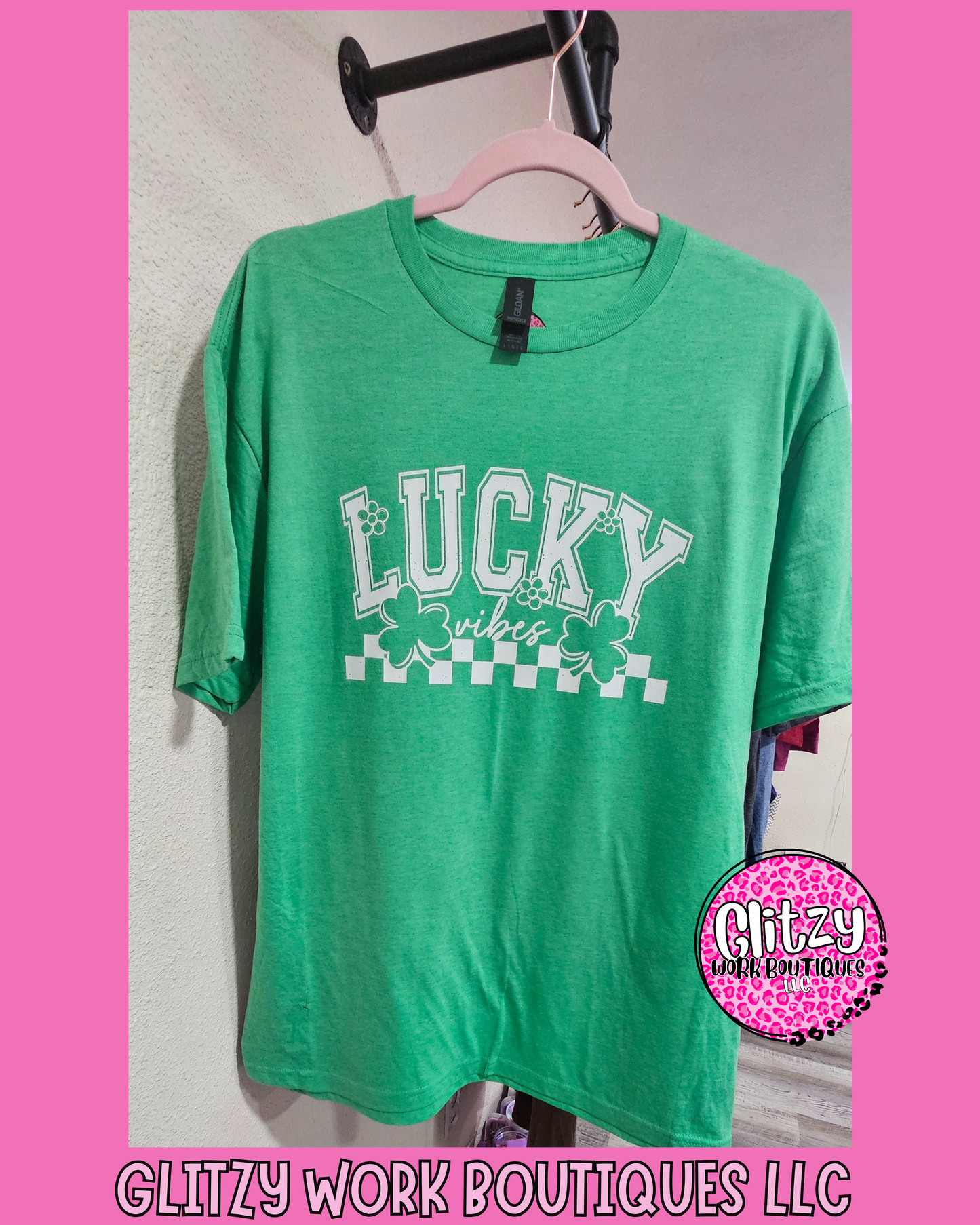 LUCKY VIBES CHECKERED TEE