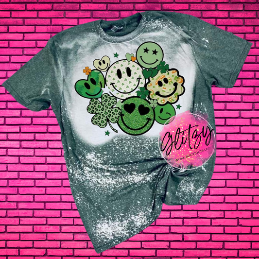 RETRO GROOVY SMILEY FACE TEE